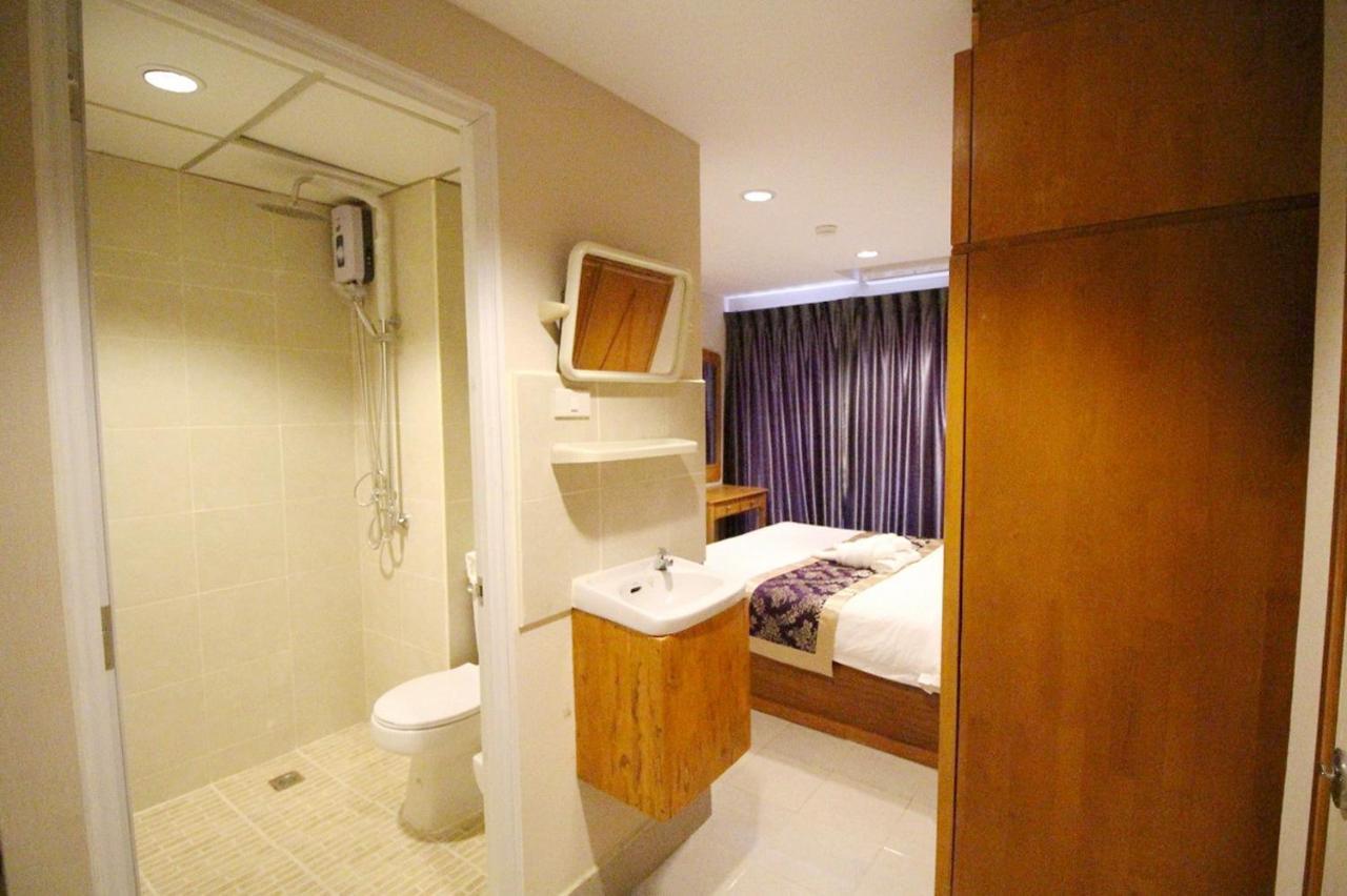Lee Place Phatthanakan Condo Bangkok Exterior photo