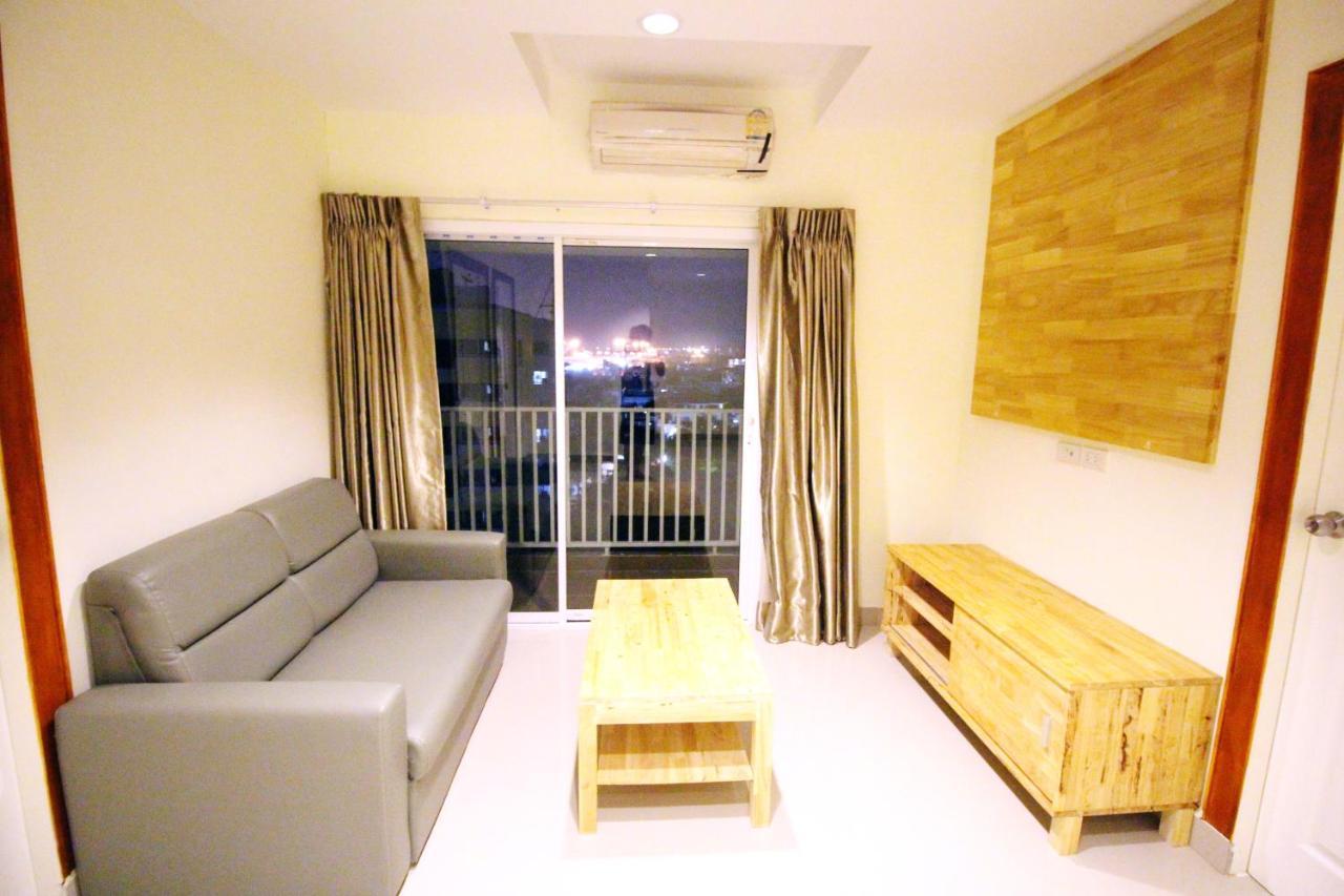 Lee Place Phatthanakan Condo Bangkok Exterior photo