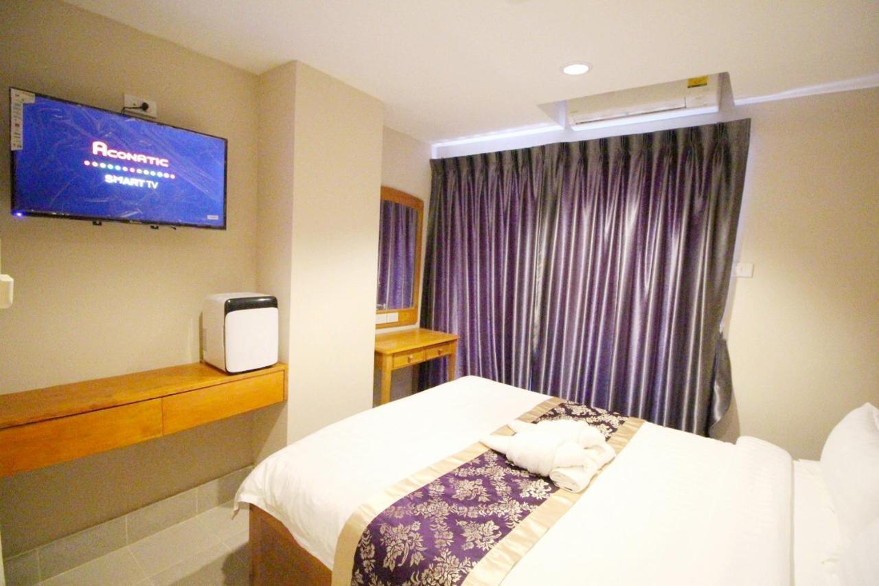 Lee Place Phatthanakan Condo Bangkok Exterior photo