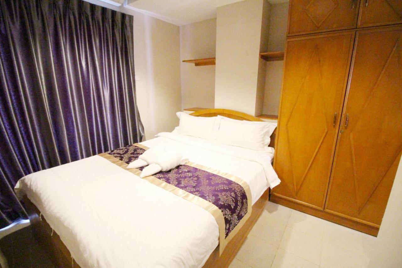 Lee Place Phatthanakan Condo Bangkok Exterior photo