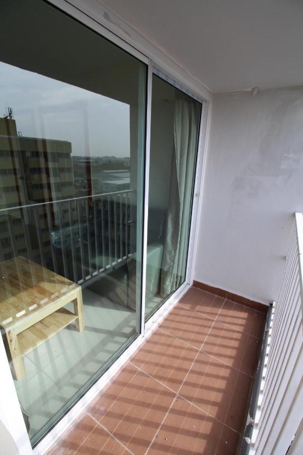 Lee Place Phatthanakan Condo Bangkok Exterior photo